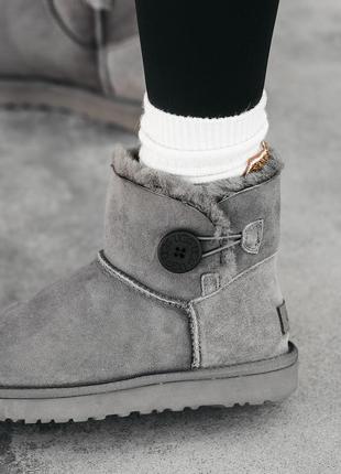 Распродажа ugg classic mini bailey гэри6 фото