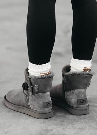 Распродажа ugg classic mini bailey гэри5 фото