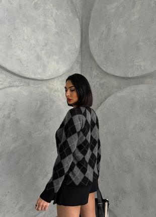 Трендовые свитера узор 5