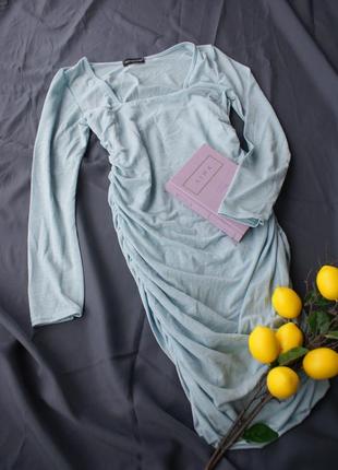 Брендовое платье квадратный вырез со сборками