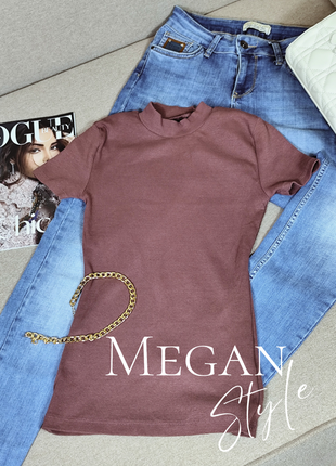 Футболка шоколадного кольору