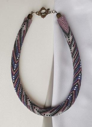 Украшение из бисера колье-жгут "бесконечность"