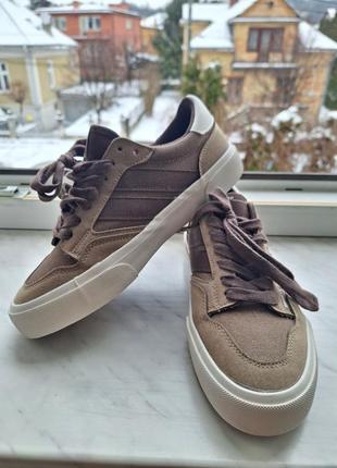 Кросівки спортивні cropp