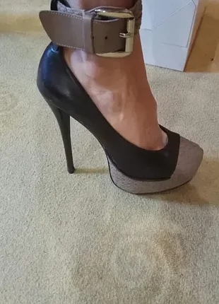 Продам кожаные туфли