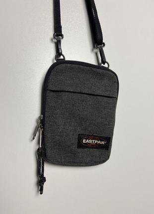 Маленька сумка eastpak