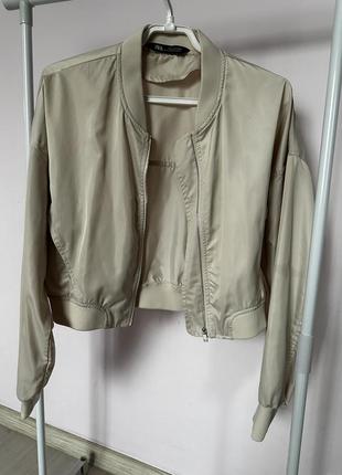 Бомбер zara куртка zara вітровка