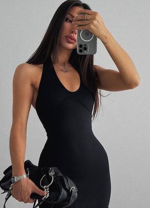 Платье черная мини с вытачками под грудью