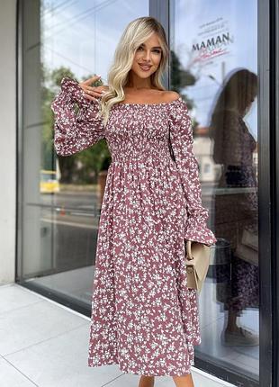 Женское платье длинное миди сиреневое в белый цветочек креп на хлопковой основе с открытыми плечами с длинными объемными рукавами на резинке