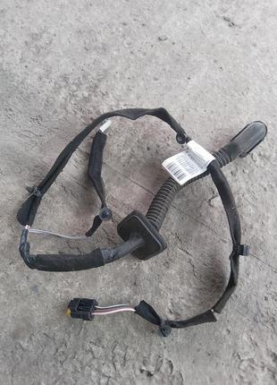Дріт дверцят лівий задній renault clio 3 2007 рік оригінал 8200715808