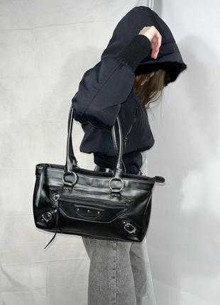 Большая сумочка в стиле y2k винтаж balenciaga