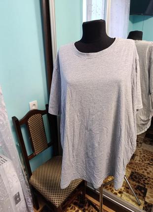 Футболка 🥰🥰🥰