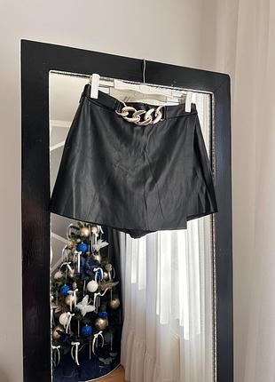 Шорти жіночі