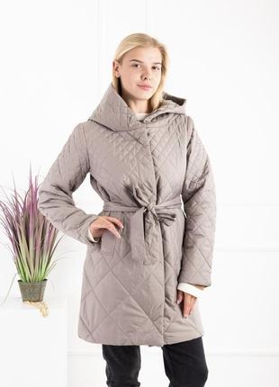 Жіноча куртка курточка стьобана з капюшоном поясом весняна демісезон