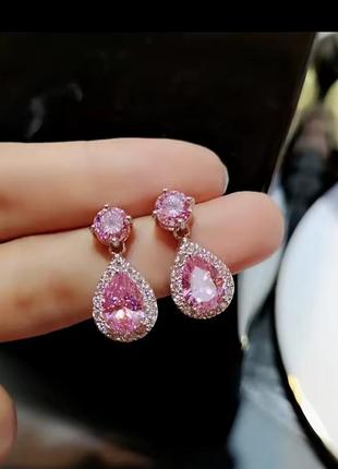 Серьги гвоздики с розовым цирконом в серебре медицинская сталь.