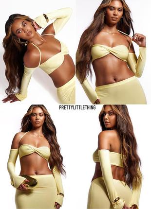 Кроп топ с длинными рукавами и завязкой на шее prettylittlething