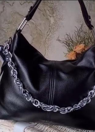 Женская сумочка из экокожи среднего размера