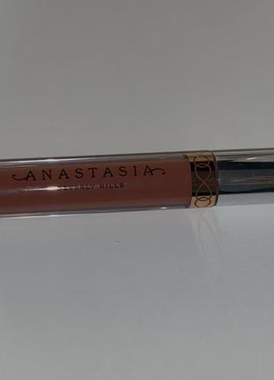 Anastasia beverly hills матовая помада в оттенке ashton