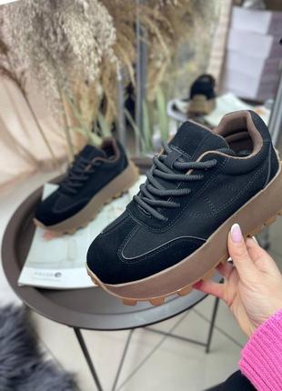 Женские черные кроссовки на платформе натуральная замша5 фото