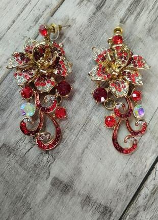 Вінтажні сережки довгі висячі квіти