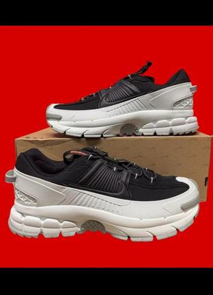 Кросівки nike zoom vomero roam mens winterized shoes white/black fv2295-001