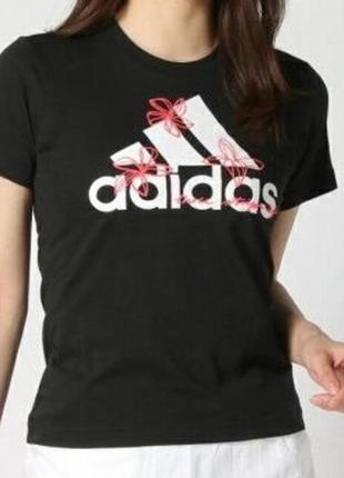 Женская футболка adidas