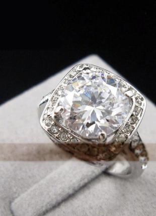Кольцо swarovski