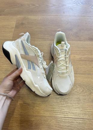 Кросівки спортивне взуття  reebok gw7832 оригінал