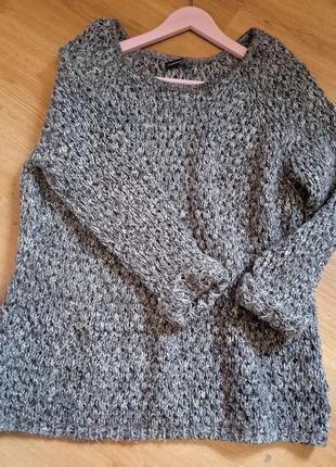 Свитер крупной вязки