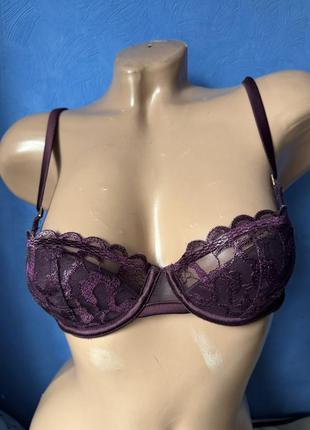 Красивый бюстгальтер