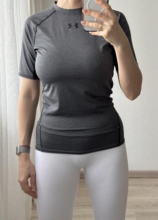 Футболка underarmour