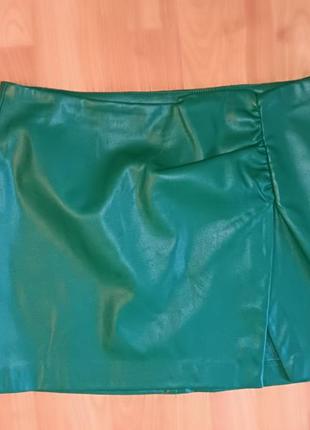 Юбка из искусственной кожи