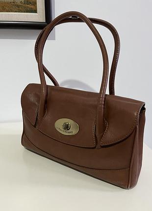 Russell & bromley кожаная сумка цвет кэмэл.