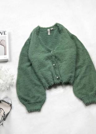 Пушистый укороченный кардиган травкой травяного-зеленого цвета