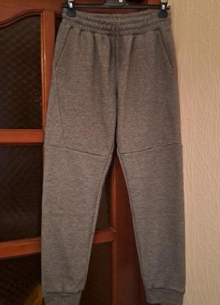 Штани спортивні жіночі нові на флісі утеплені теплі спортивки