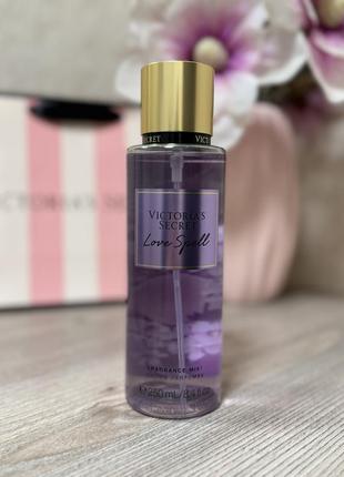 Парфюмированный увлажняющий спрей Victorias Secret наборы love spell.