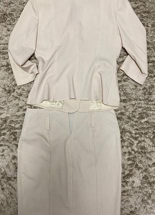 Костюм женский