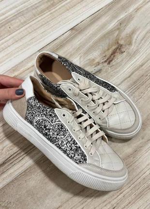 Натуральні кеди