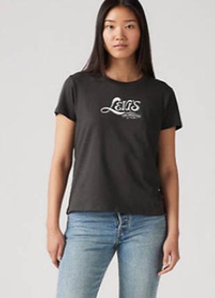 Футболка levis