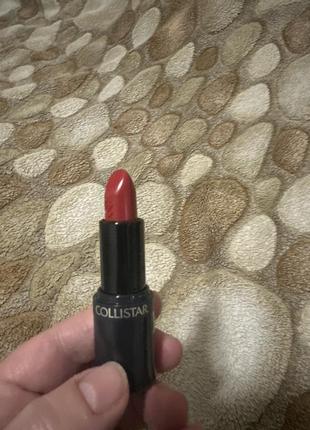 Помада яркого цвета