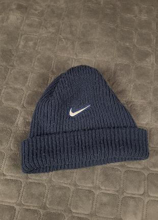 Шапка вязаная nike vintage