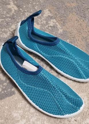 Аквашузи decathlon