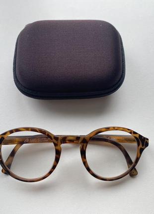 Сложные очки для зрения