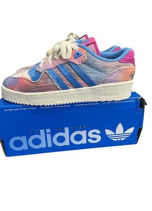Kроссовки adidas originals (