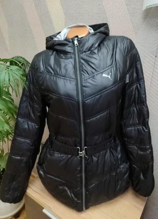 Красивая оригинальная куртка с капюшоном puma