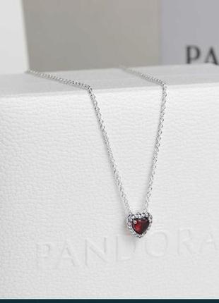 Pandora намисто червоне серце з ореолом