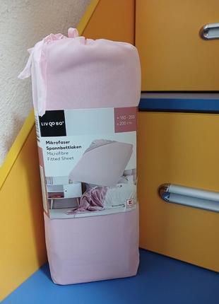 Простынь на резинке