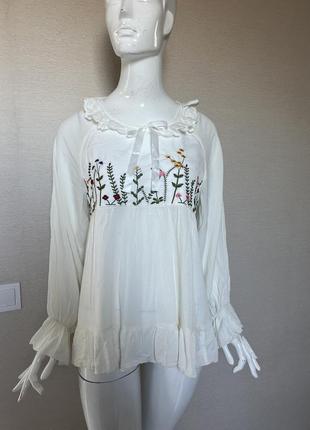 Очень красивая изысканная блуза с вышивкой shein