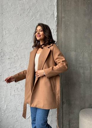 Женское кашемировое пальто
размерный ряд s,m,l,xl
цвета: кэмел, черный и светлый беж9 фото