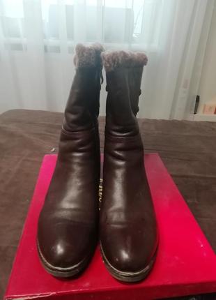 Сапожки женские