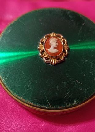 Винтажная компактная пудра margaret rose английская металлическая